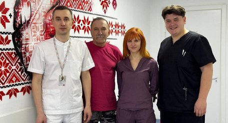 Судинні хірурги Львова врятували 72-річного пацієнта, який переніс два гострі інфаркти за добу 