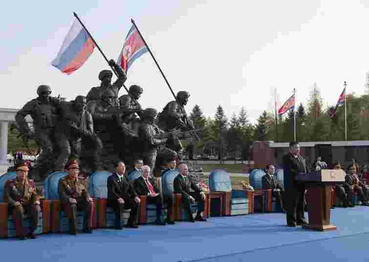 У Північній Кореї відкрили меморіал учасникам війни проти України