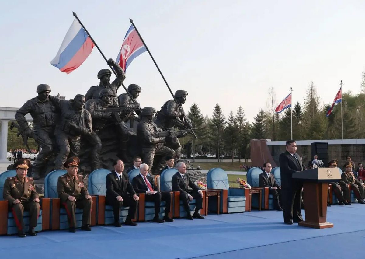 У Північній Кореї відкрили меморіал учасникам війни проти України