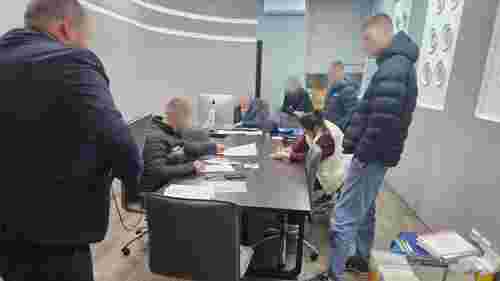 Правоохоронці викрили схему відмивання понад пів мільярда гривень з контрактів для Міноборони