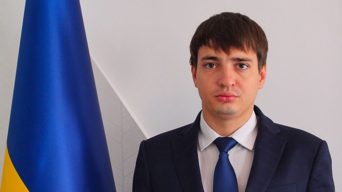 Екскерівник прокуратури Закарпаття через суд вимагає майже 5 млн грн недоотриманої зарплати