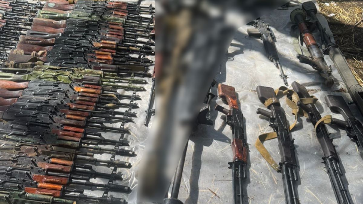 Поліція ліквідувала канал постачання зброї для російських політиків і пропагандистів 