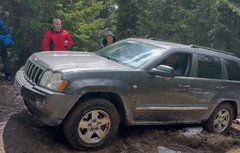 Група джиперів похвалилася туром на горі Кострича у Карпатах, після розголосу відео видалили