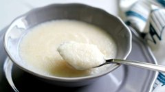 Що робити, якщо манка вийшла рідкою: як швидко її загустити