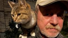 Звичайний святий