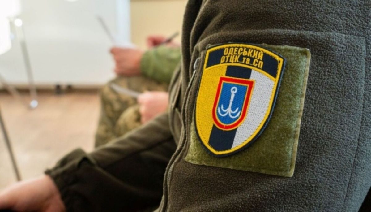 Звільнений з полону ветеран Дмитро Кащук заявляє про побиття людьми у балаклавах в Одесі — image 2
