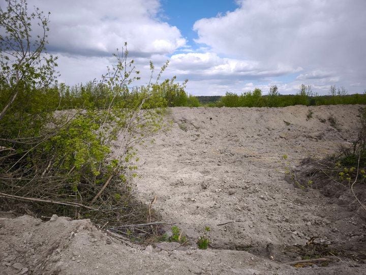 Барду планують вивозити на колишні фільтраційні поля цукрового заводу/ «Суспільне.Чернівці»