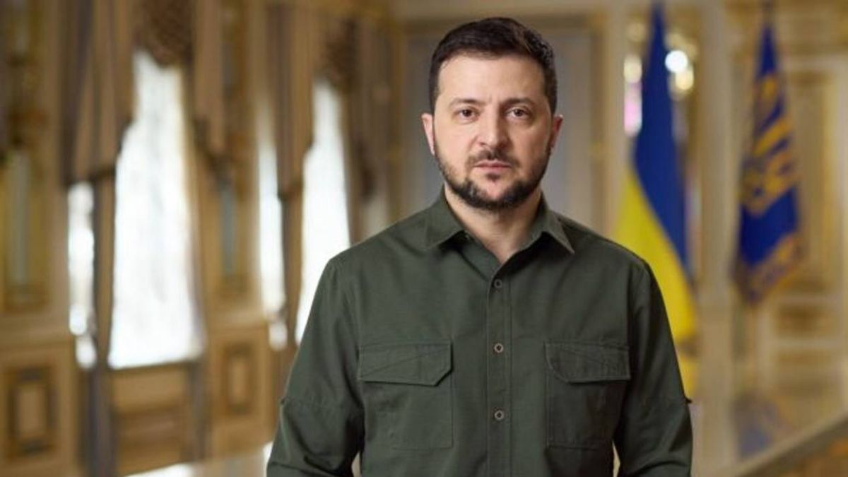 Володимир Зеленський заявив, що над парадом у Москві можуть пролетіти українські дрони