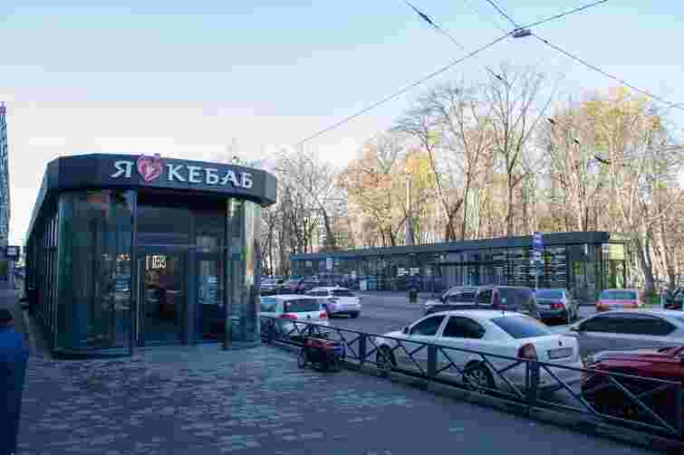 Суд відмовився заборонити експлуатацію самовільних МАФів на місці підземних переходів у Львові