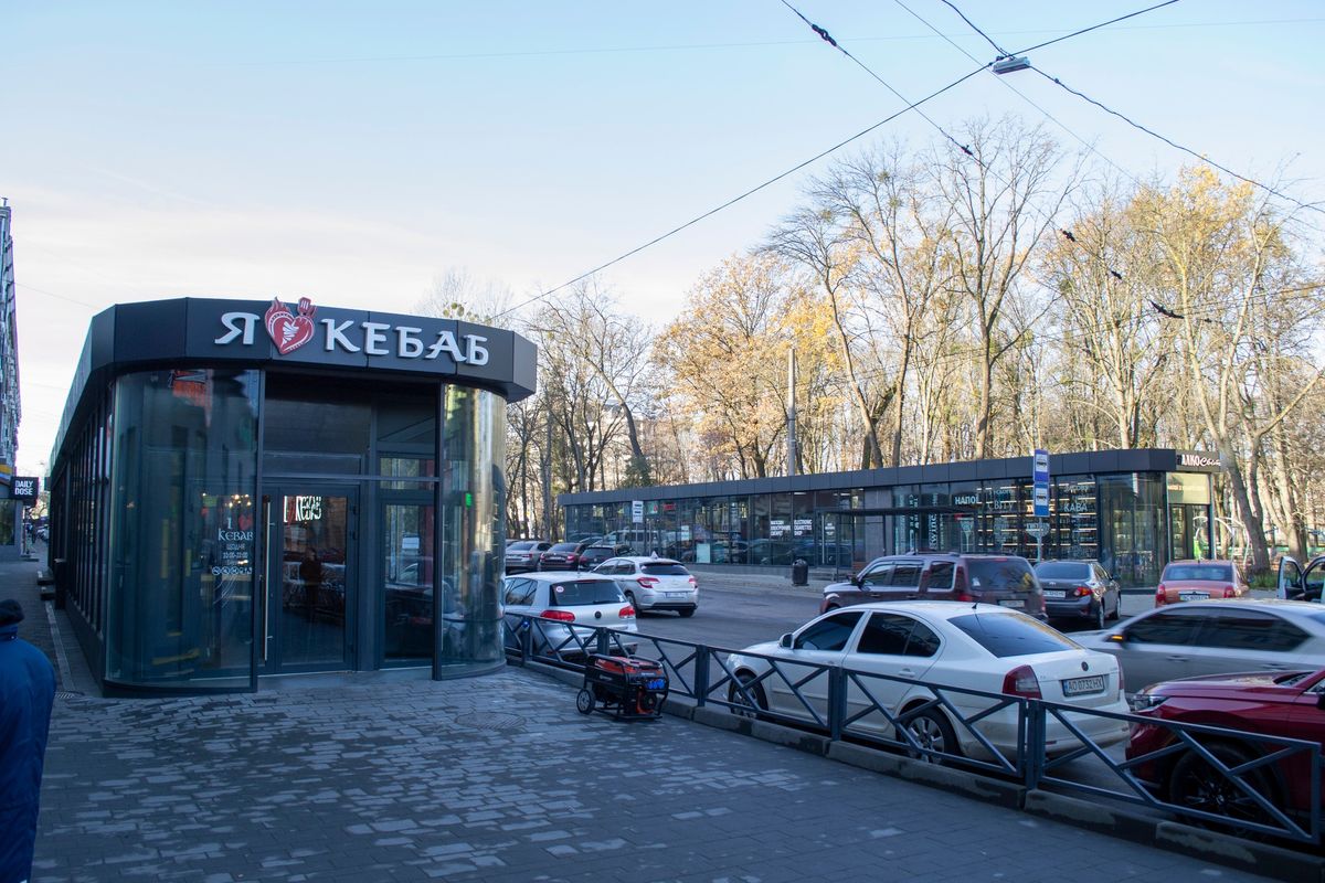Суд відмовився заборонити експлуатацію самовільних МАФів на місці підземних переходів у Львові