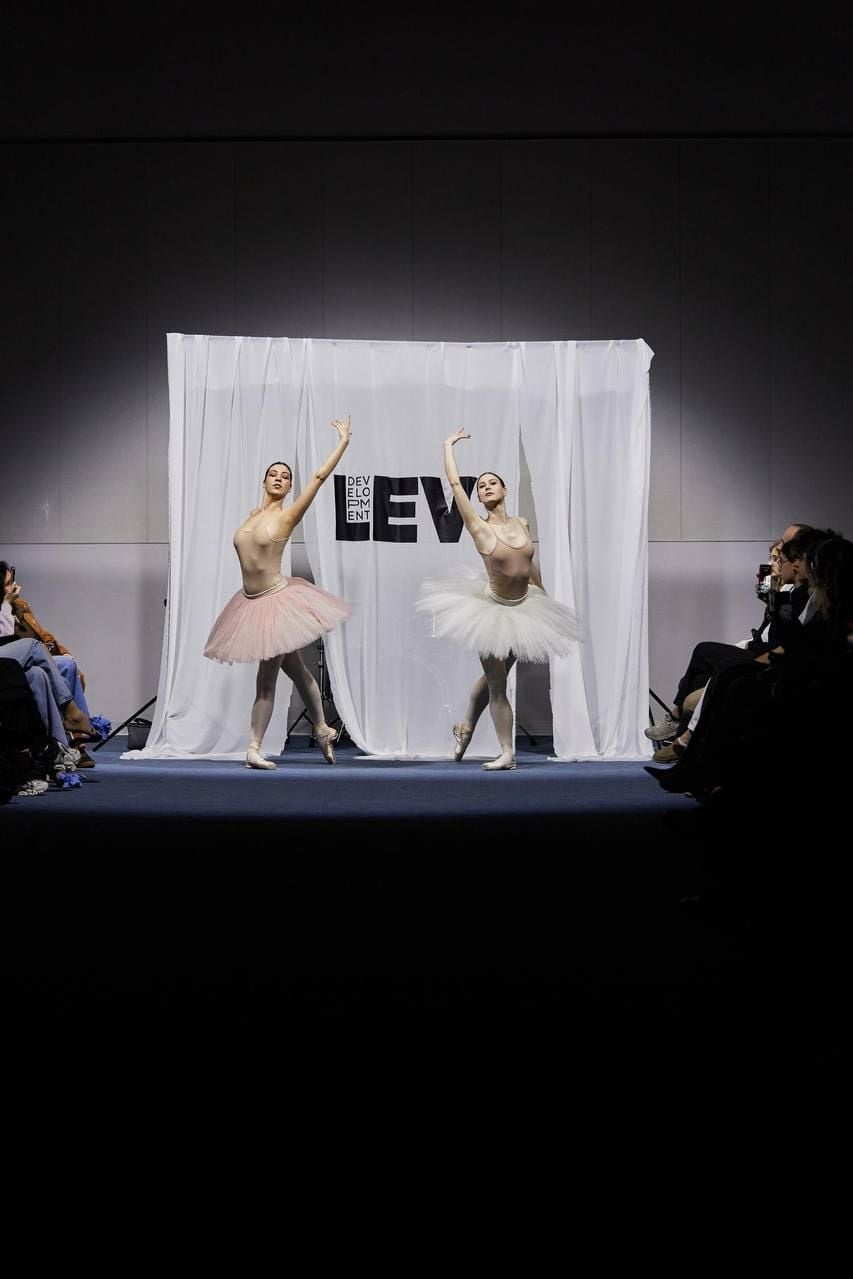 Lviv Fashion Week – це платформа сенсів, що поєднує мистецтво, освіту та благодійність /  Фото  LEV Development 