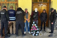 Під час спроби втечі в Румунію затримали львів'янина з поховальним вінком