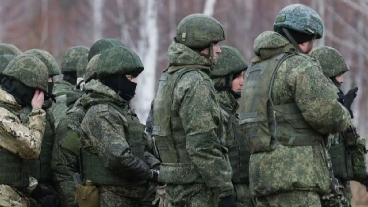 Розвідка назвала імена катів, які зґвалтували волонтерку в окупованому Антрациті