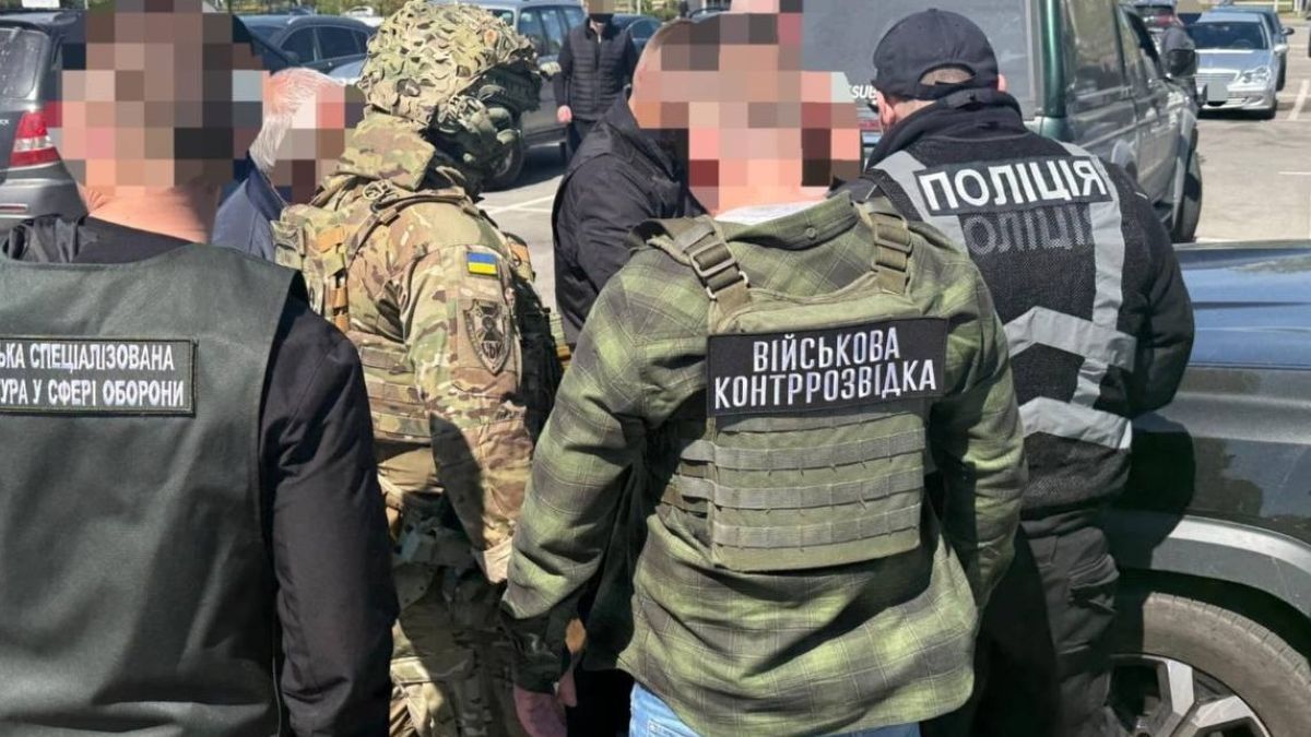 У Запоріжжі комбата викрили на поборах з військових