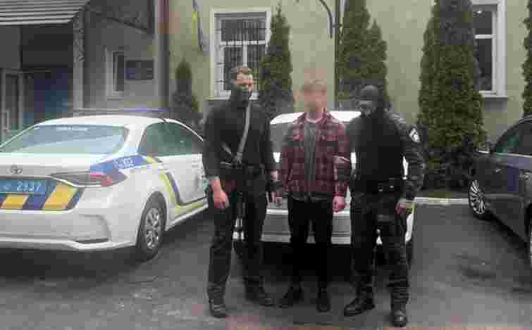 Поліція затримала 19-річного хмельничанина за спробу підпалу мечеті у Львові