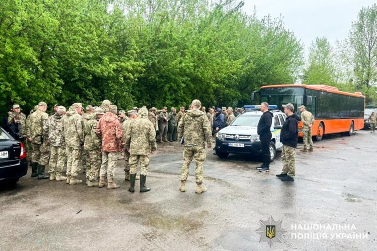Понад сотня людей розшукує зниклого 15-річного мешканця Рівненщини