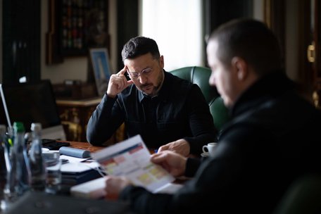 Зеленський підписав указ про проведення параду 9 травня в Москві 