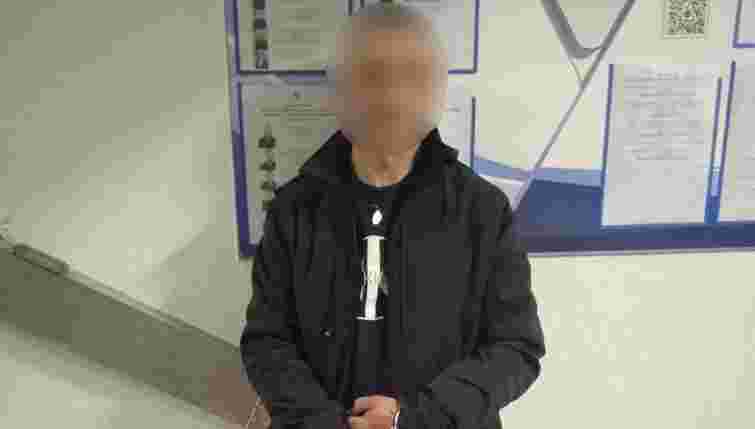 У Львові чоловік побачив військових ТЦК і взяв в заручниці 13-річну дівчинку