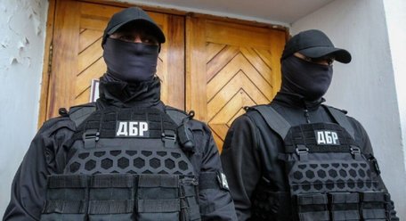 Посадовці сільради біля Львова за 16 тис. доларів оформляли відстрочки ухилянтам
