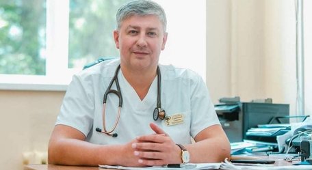 Відомому львівському ревматологу Омеляну Синенькому винесли вирок за хабар