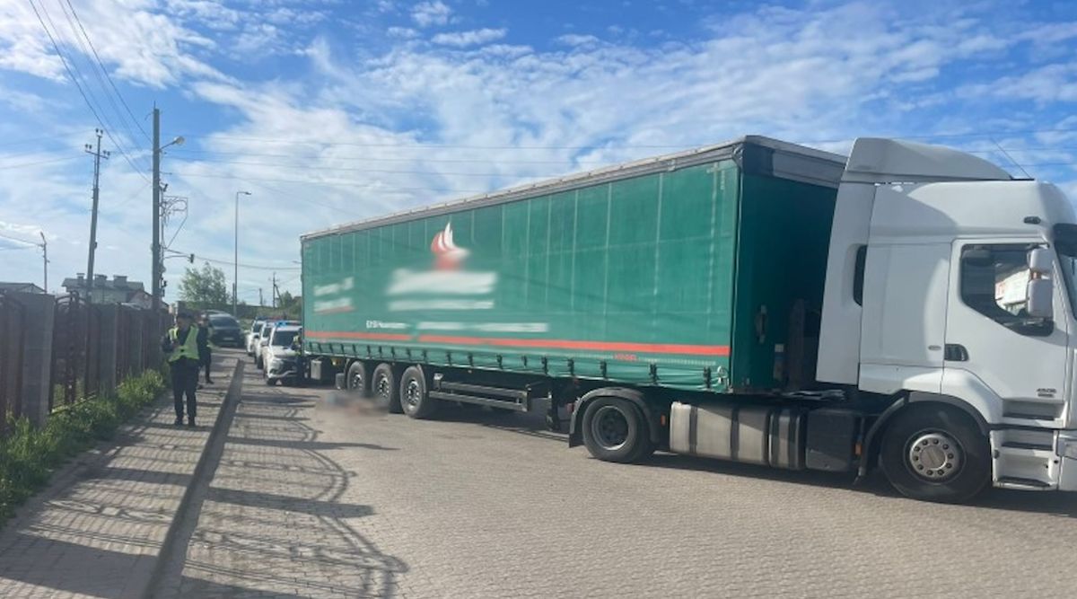 Через наїзд вантажівки під Львовом загинула пенсіонерка