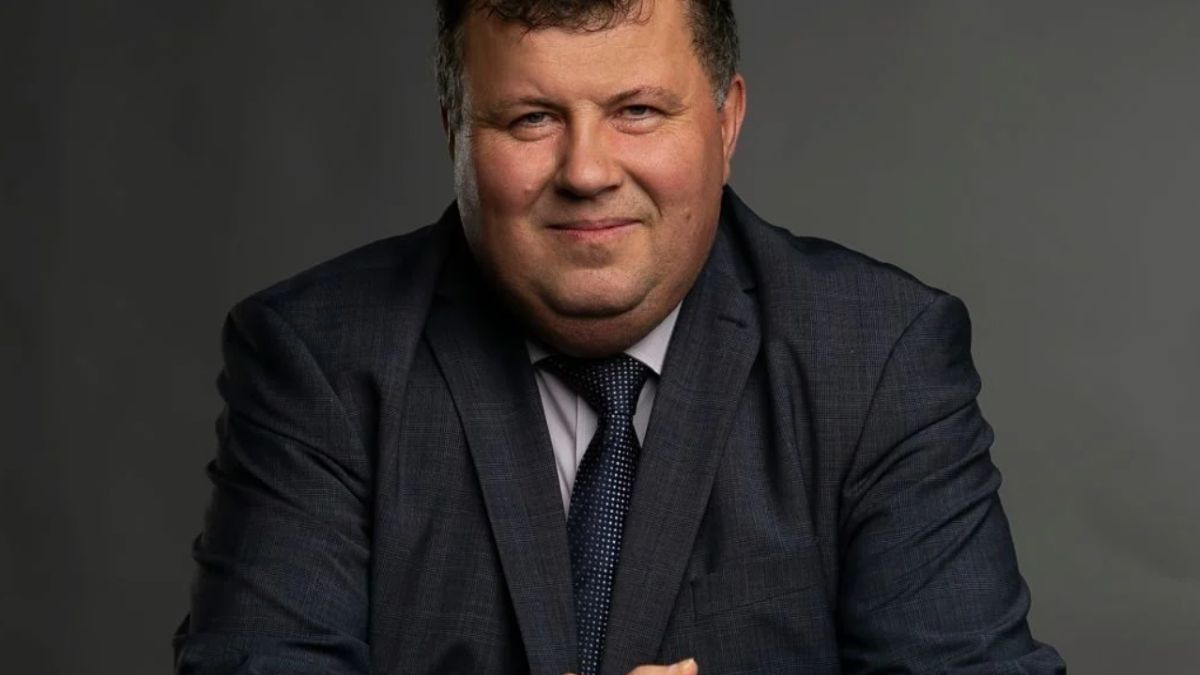 МОН заборонило Володимиру Бугрову брати участь у виборах ректора КНУ