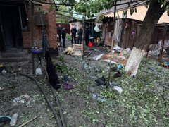 Росіяни влучили в будинок у Кривому Розі, є загиблі та поранені
