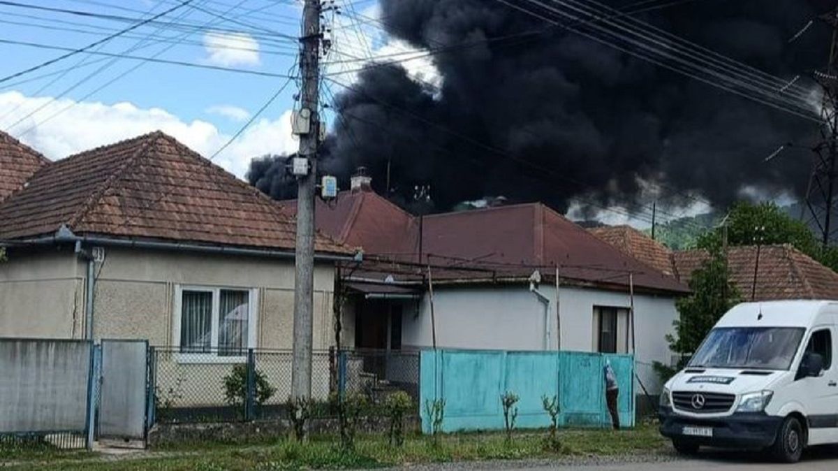 Росіяни вперше атакували Ужгород дронами, у місті пролунали вибухи
