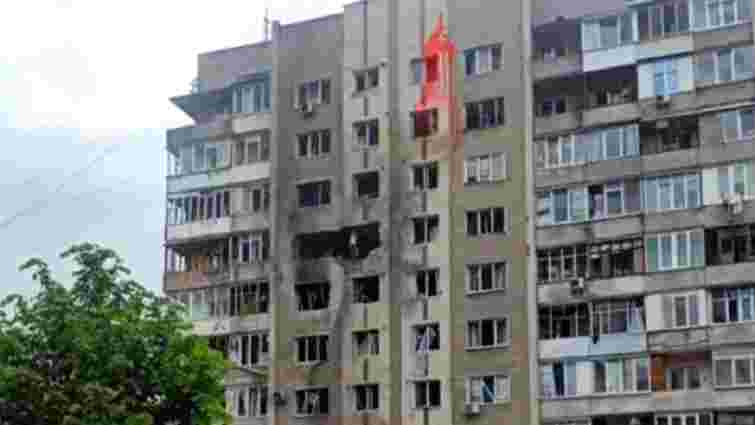 Росіяни влучили дроном в багатоповерхівку в Івано-Франківську