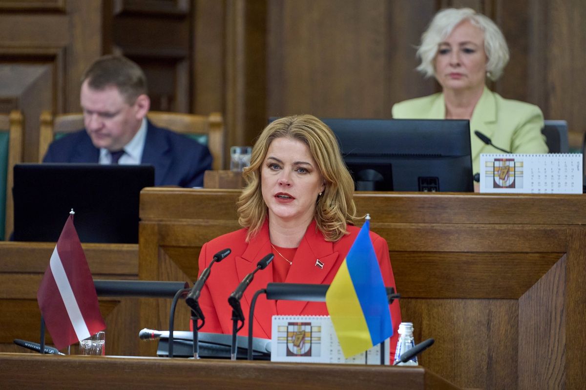 Премʼєр-міністерка Латвії оголосила про відставку з посади