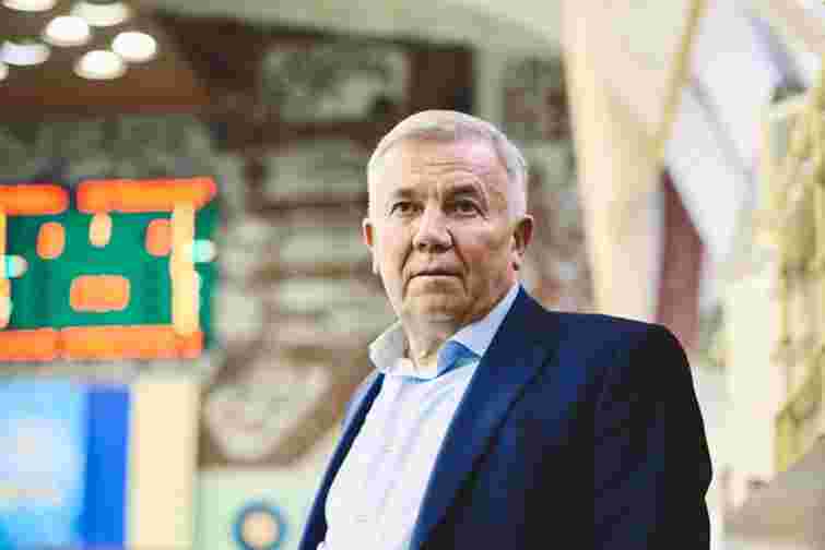Екстренер волейбольної команди в Луцьку отримав 7,5 років тюрми за розбещення спортсменок
