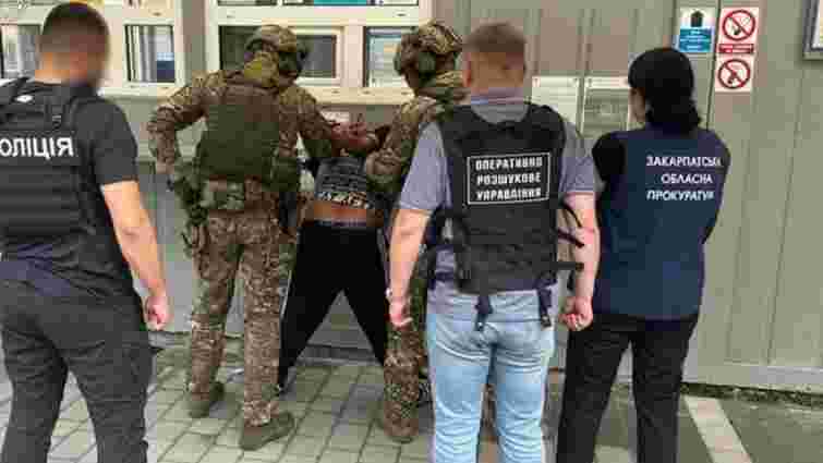 На Закарпатті засудили 46-річного чоловіка за спробу вивезти немовля за кордон