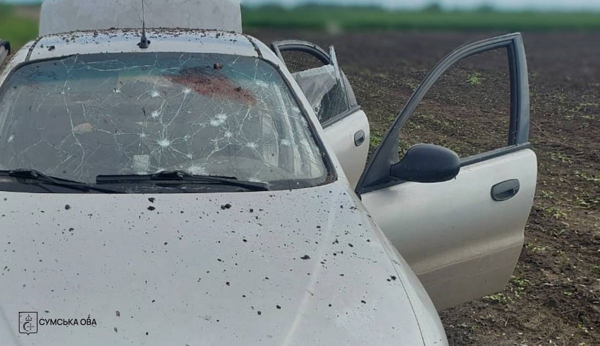 На Сумщині двоє чоловіків загинули внаслідок вибуху БпЛА, який завантажили в авто