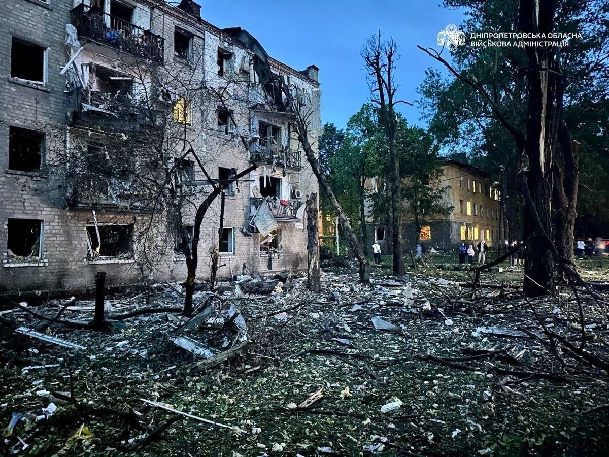 Росіяни вдарили по Дніпру та Одесі, десятки постраждалих