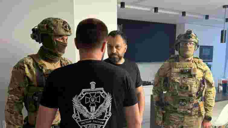 Посадовців Нацполіції трьох областей викрили на «кришуванні» порноофісів
