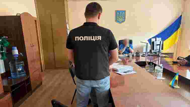 Працівники держпідприємтсва в Тернополі замість роботи ремонтували квартиру директора