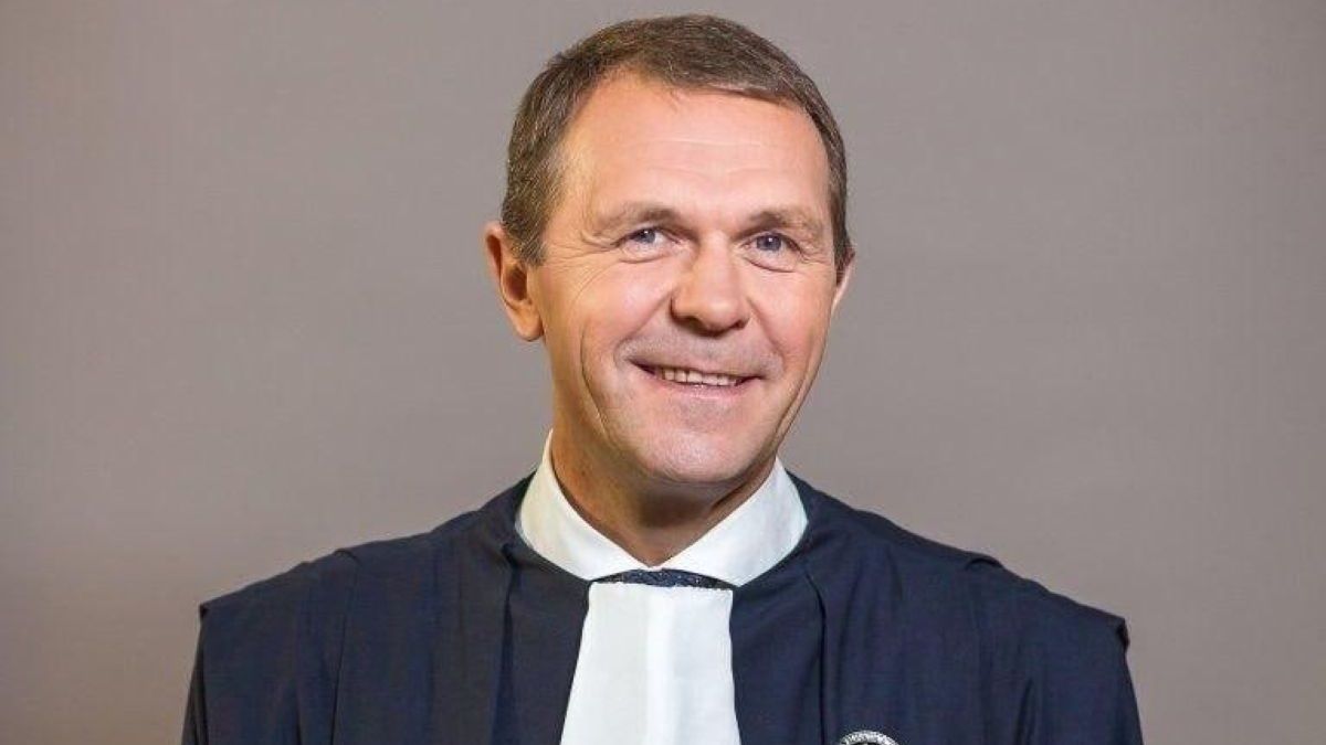 НАБУ проведе розслідування переоформлення квартири екссудді на сина-детектива