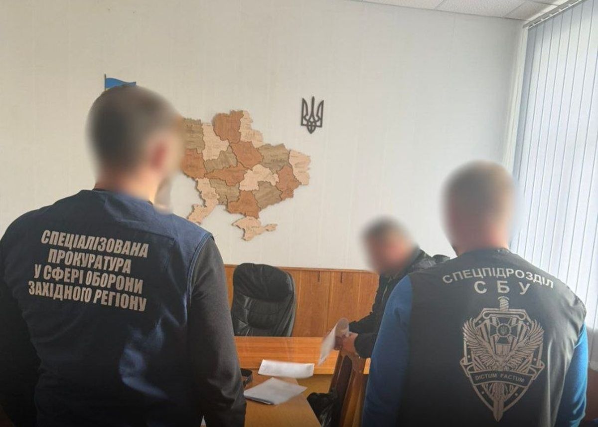 Посадовець районного ТЦК Буковини за 9 тис. доларів оформляв документи про непридатність