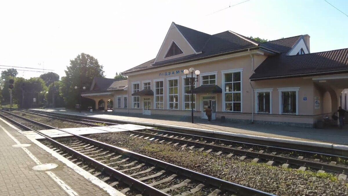У Львові поїзд на смерть збив 20-річного чоловіка