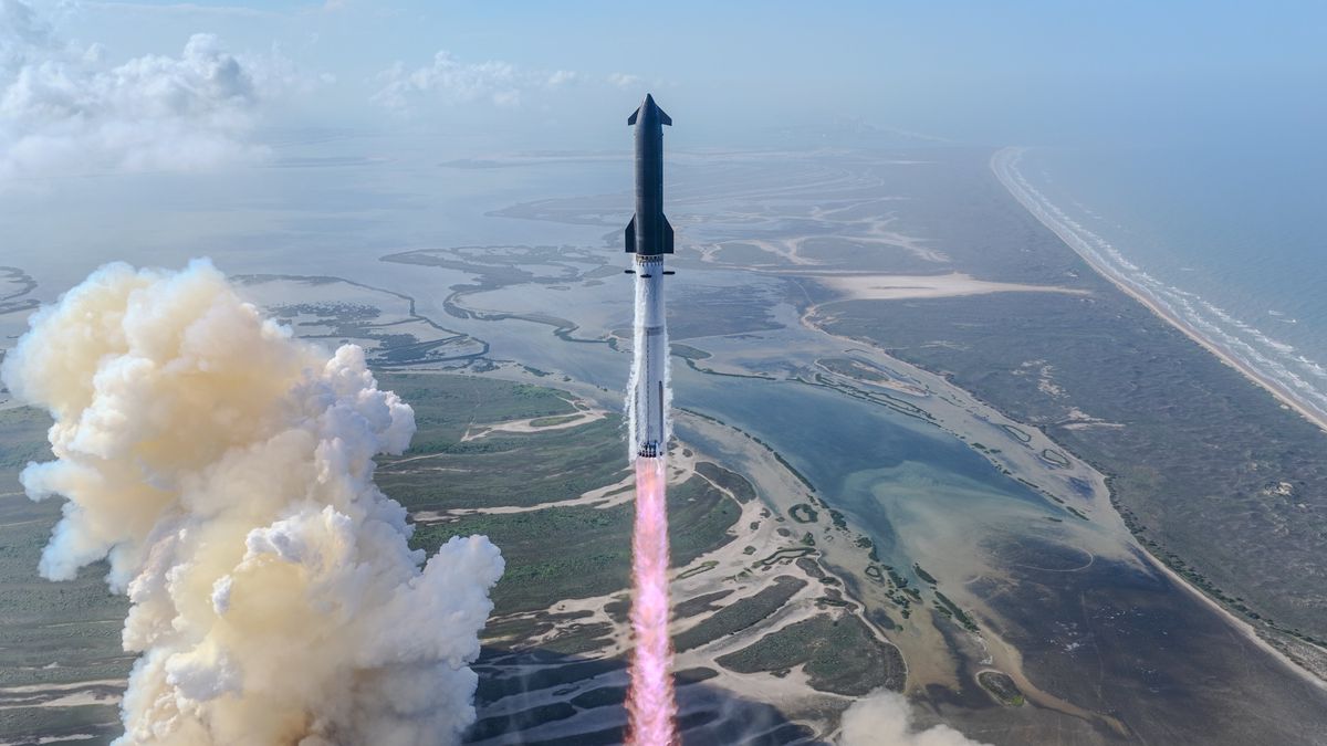 SpaceX успішно запустила найпотужнішу ракету в історії 