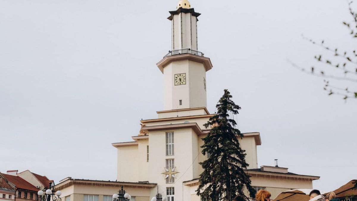 Поліція розслідує службове підроблення в Івано-Франківській міськраді