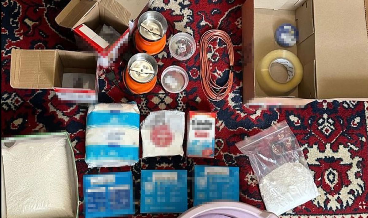 Неповнолітня отримала 4 роки тюрми за підпал сільрад на Хмельниччині та підготовку теракту