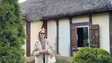 Дизайнерка перетворила стару хату із соломʼяним дахом на Одещині на сучасний дім