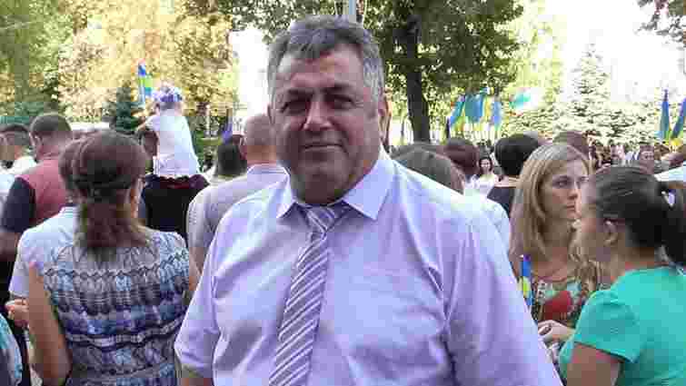 Мера П’ятихаток госпіталізували з ножовим пораненням після нападу у власному кабінеті 