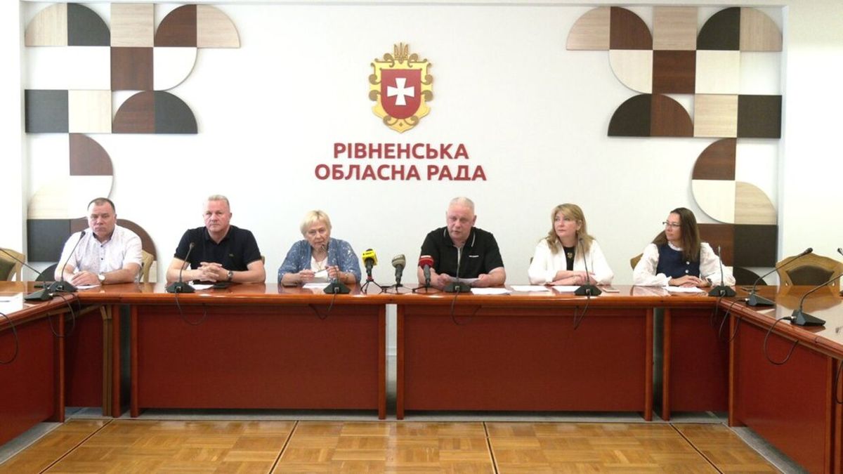 Партія «Батьківщина» заявила про намір розпустити фракцію в Рівному та відкликати депутатів