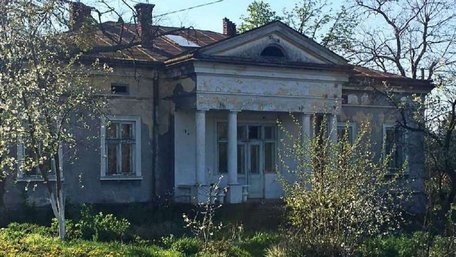 «Спадщина.UA» купила у Радехові віллу січового стрільця, доктора Романа Мотлюка