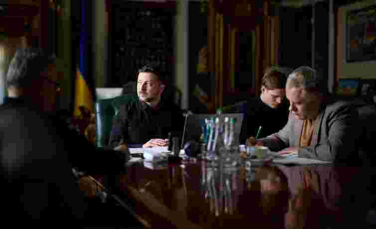 Зеленський попередив про підготовку росіянами нового масованого обстрілу