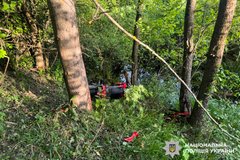 На Рівненщині неповнолітній мотоцикліст врізався в дерево та загинув