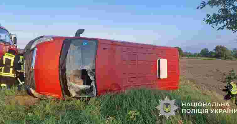 57-річна водійка мікроавтобуса Opel Movano загинула в ДТП на Львівщині