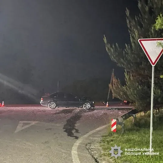 Микола Пущак не надав перевагу в русі та врізався у BMW, який їхав головною дорогою